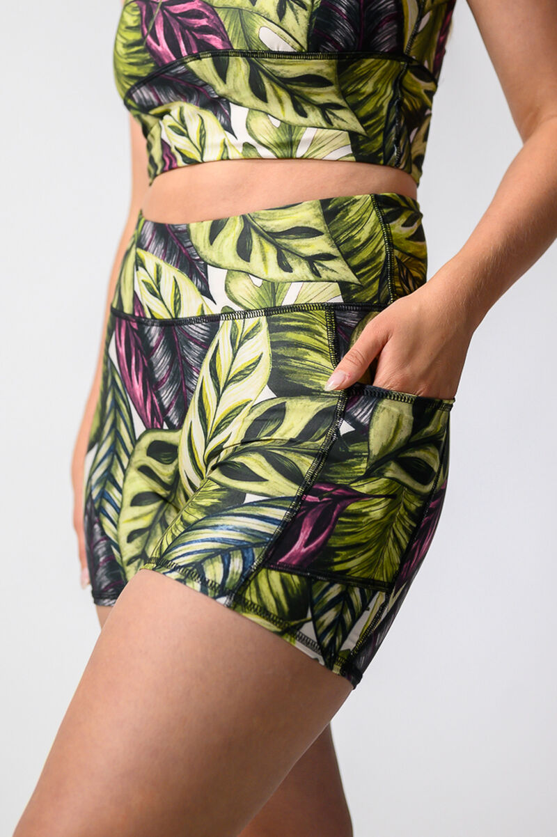 Non -Stop Short -Leaf it to Me image number 0